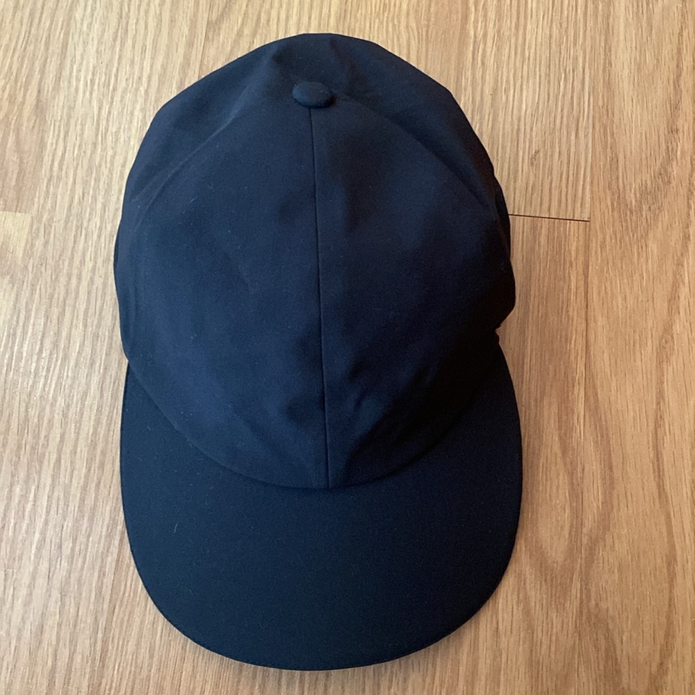 ❤️ Lululemon Fast and Free Black Hat NWOT - Picture 2 of 8